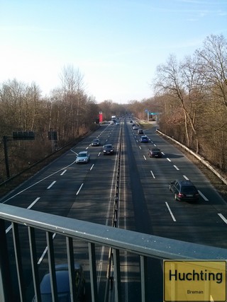 B75 von der Brücke Heinrich-Plett-Allee